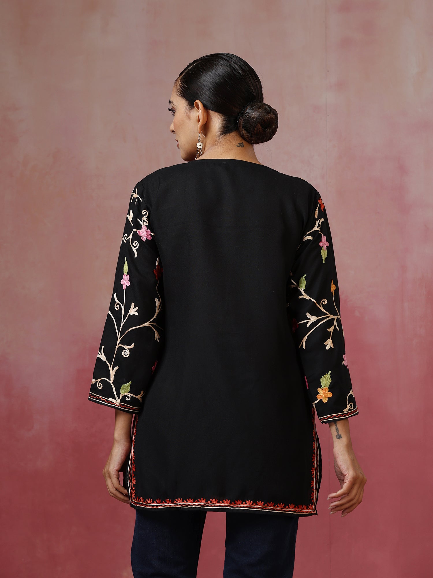 Sahar_Black_Kashmiri_Short_Cotton_Kurta_shop_Namastay