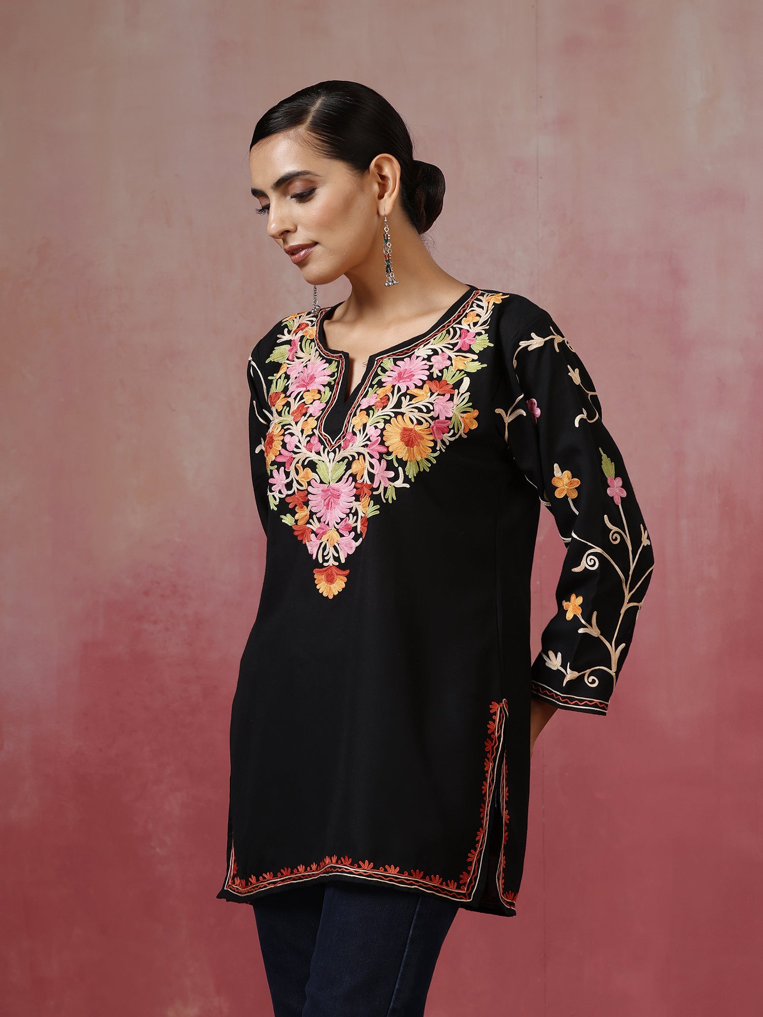 Sahar_Black_Kashmiri_Short_Cotton_Kurta_shop_Namastay