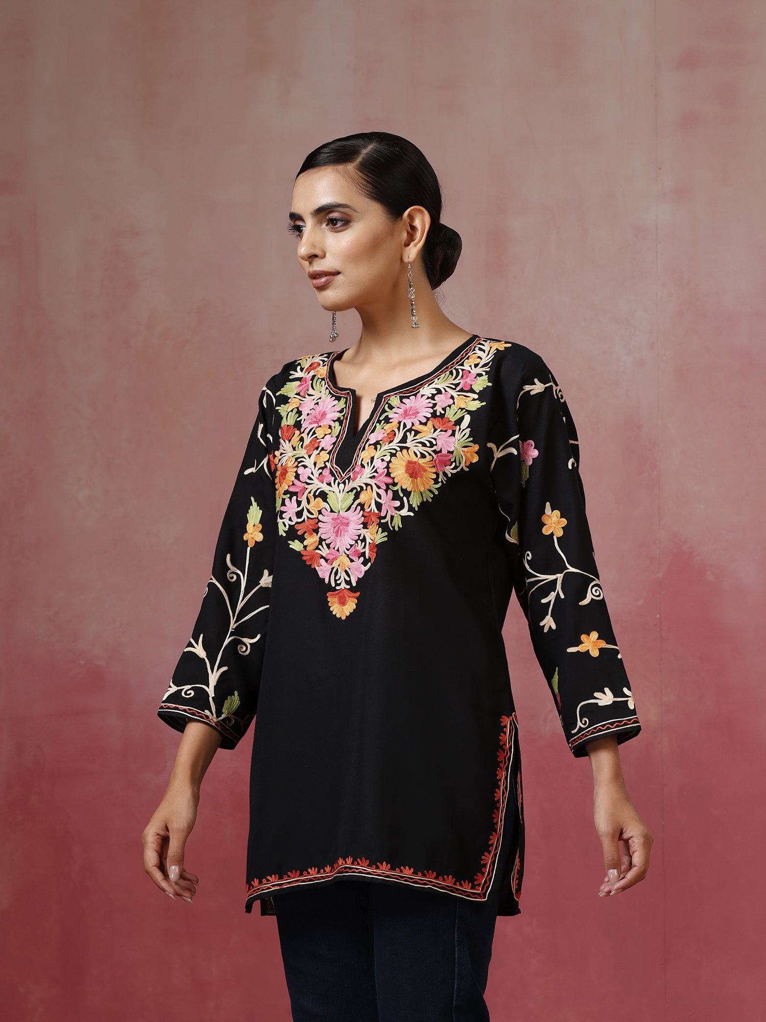 Sahar_Black_Kashmiri_Short_Cotton_Kurta_shop_Namastay