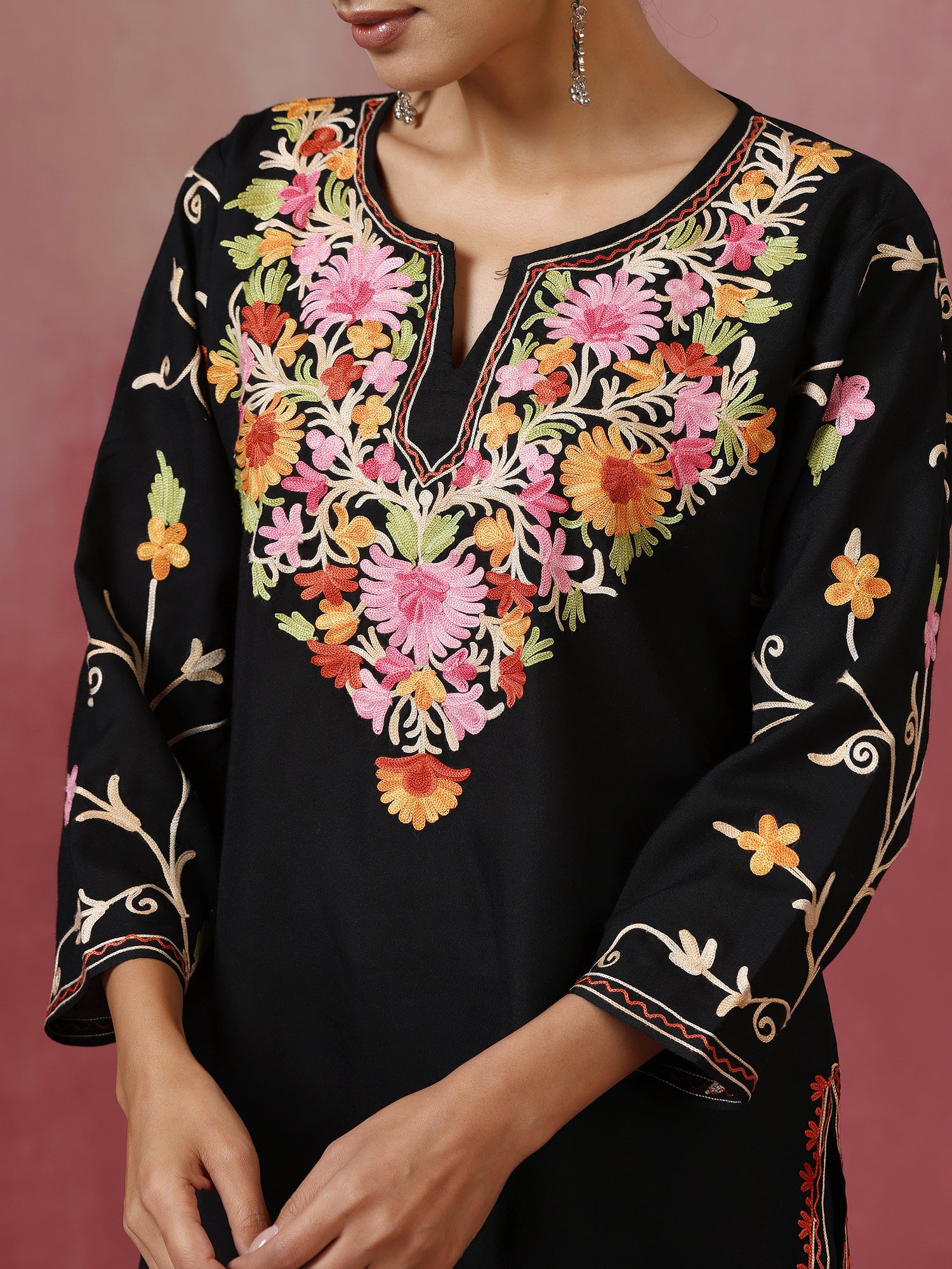 Sahar_Black_Kashmiri_Short_Cotton_Kurta_shop_Namastay