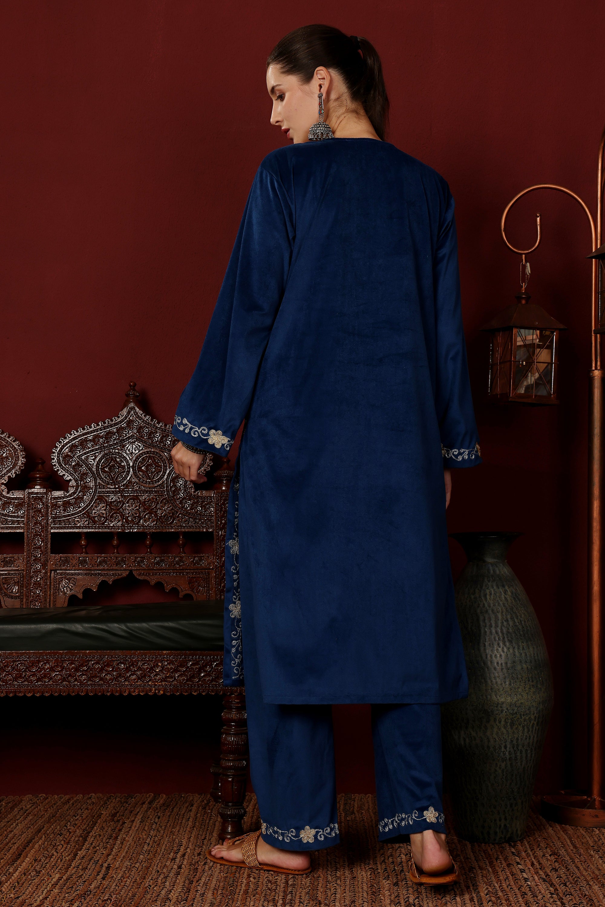 Kiran_Zari_Embroidered_Blue_Velvet_Coord_Kurta_Set_shop_Namastay