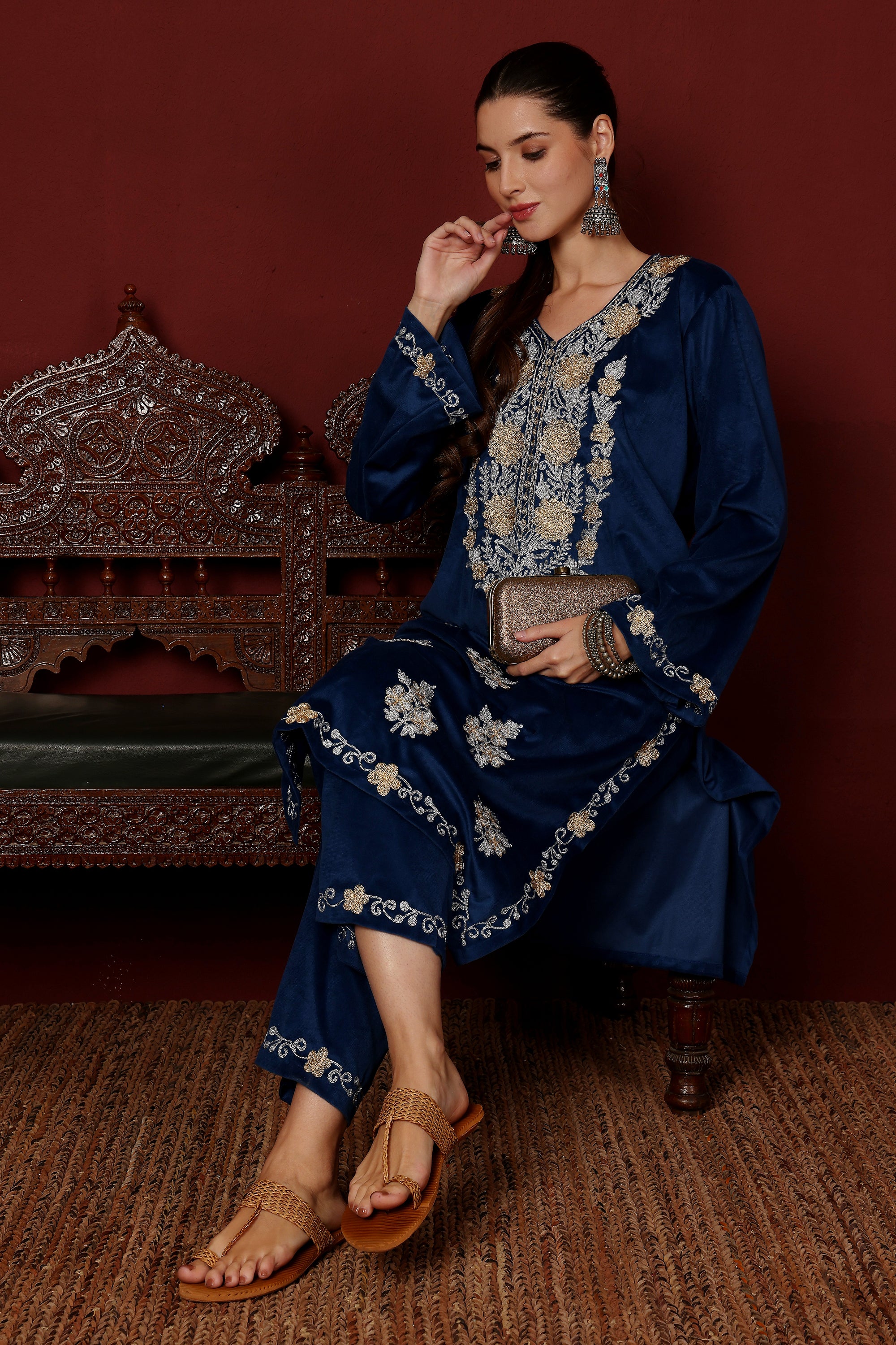 Kiran_Zari_Embroidered_Blue_Velvet_Coord_Kurta_Set_shop_Namastay