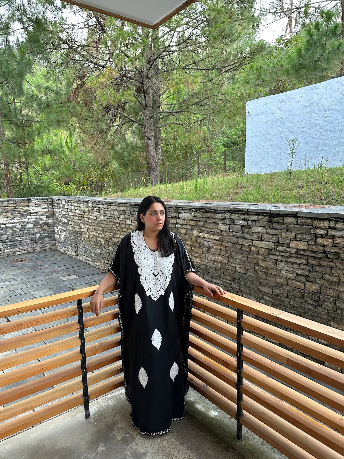 black kashmiri embroidered kaftan long 3