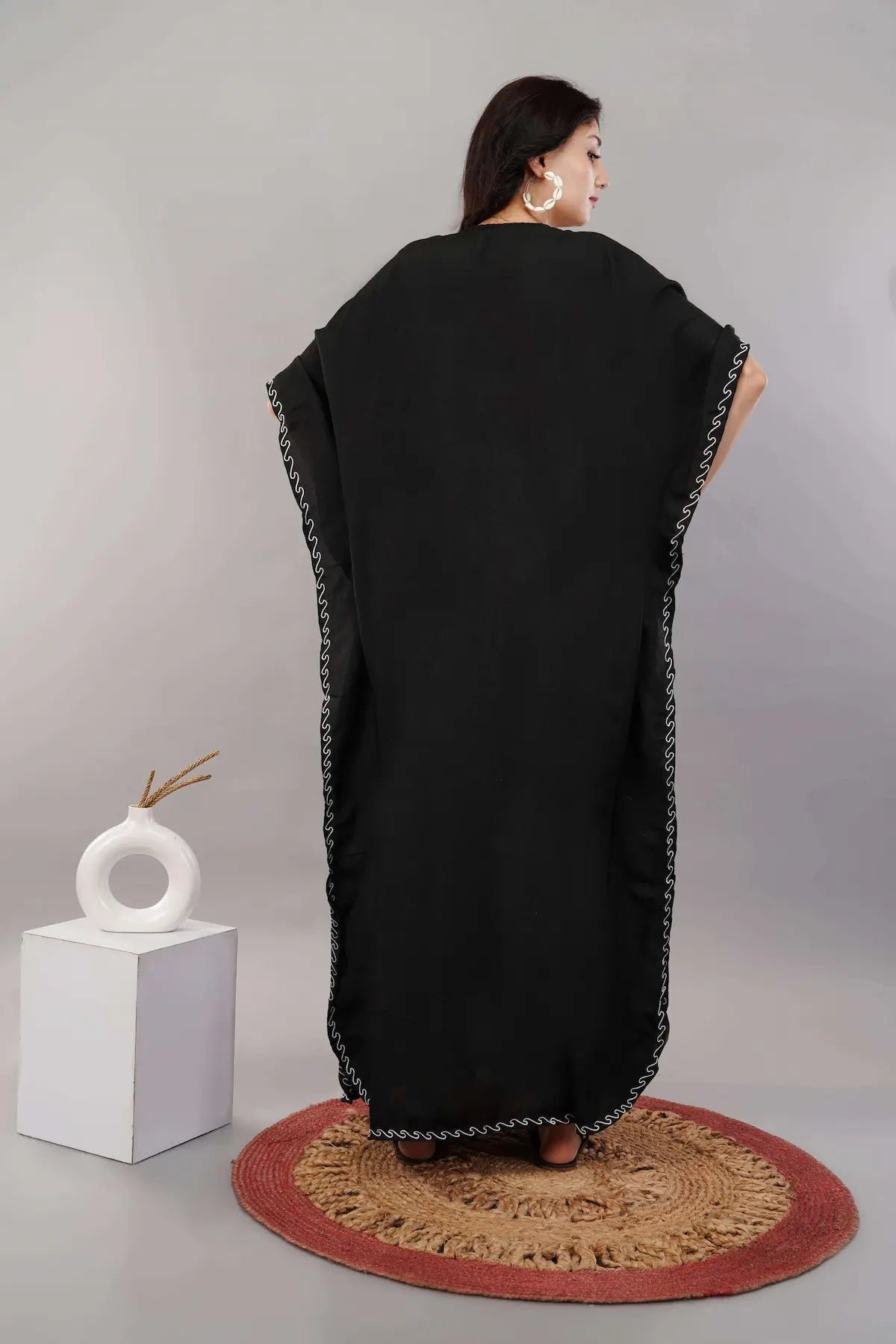 black kashmiri embroidered kaftan long 8