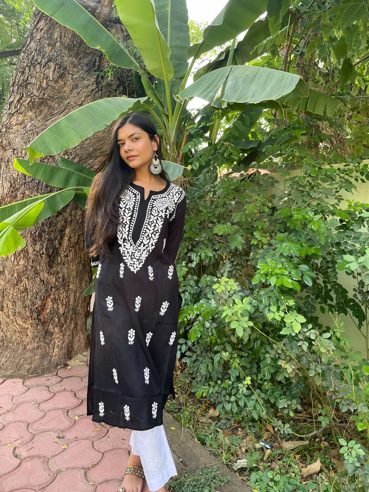 black monochrome chikan kurta 1